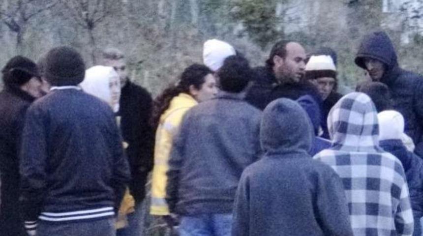 Okuldan el ele çıkan kardeşleri kaza ayırdı