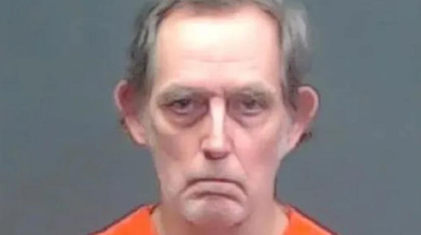 Kendini ele verdi! 4 yıl boyunca mutfakta gizlemiş