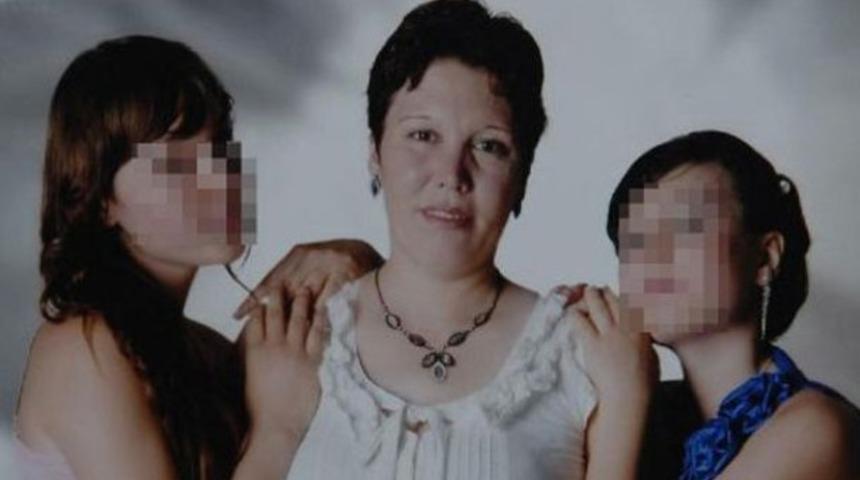 Annelerini &ouml;d&uuml;ren kız kardeşlerin cezaları belli oldu