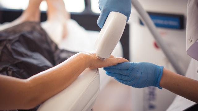 Oruçluyken lazer epilasyon yapılır mı? Oruçluyken lazer yaptırmak günah mı?