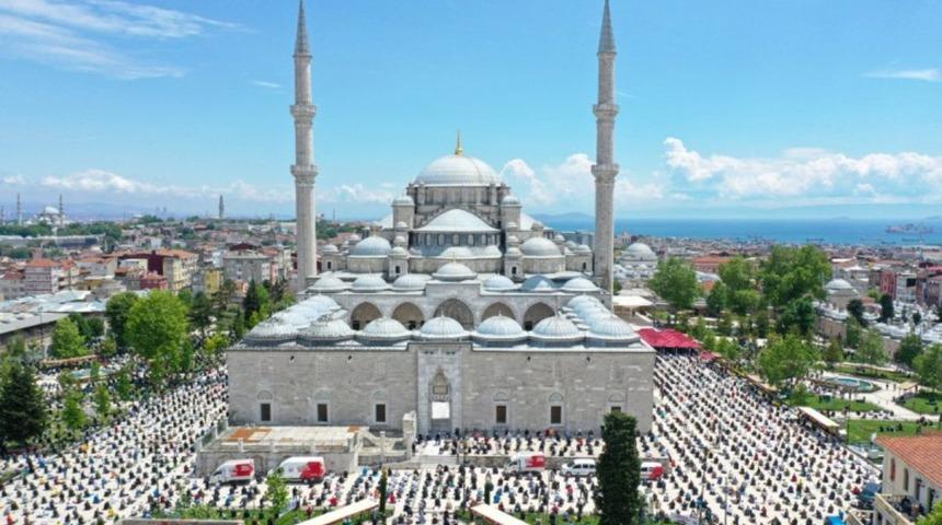 Cuma namazı saat kaçta kılınır? 1 Nisan İstanbul, Ankara, İzmir cuma namazı saat kaçta?