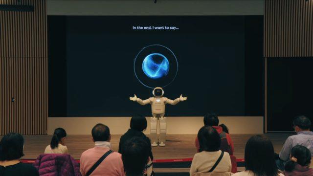 Robot Asimo, son gösterisini yaparak emekliliğe yelken açtı: Gözyaşlarına boğuldular