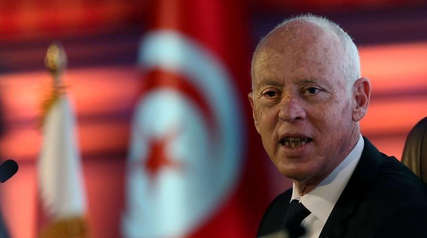 Tunus'ta Temsilciler Meclisi feshedildi: Tünelin ucu nereye çıkıyor?