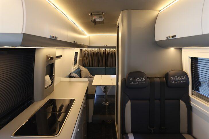 Genç girişimci, İzmir'de kurduğu atölyeden Avrupa'ya karavan gönderiyor G3