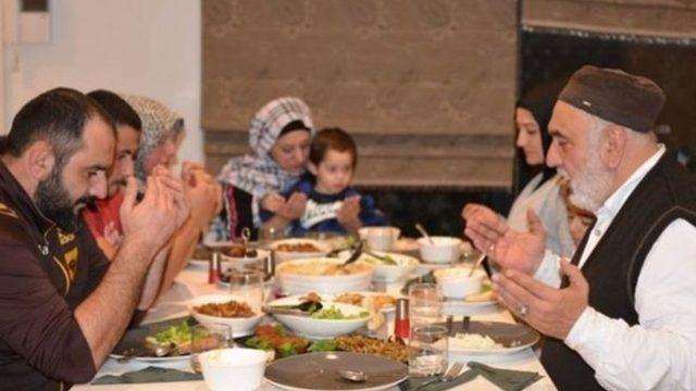 Sahurda okunacak dualar nelerdir? Sahur duası nasıl yapılır?
