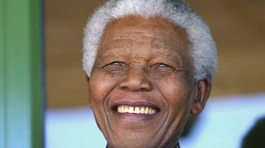 Mandela öldü, Güney Afrika yasta