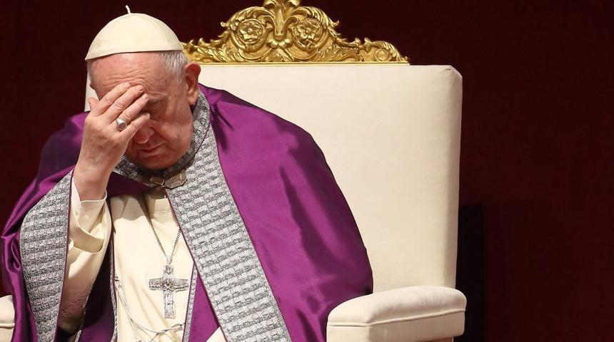 Papa, Kanada'da yatılı okullardaki istismarlar i&ccedil;in yerli halklardan &ouml;z&uuml;r diledi