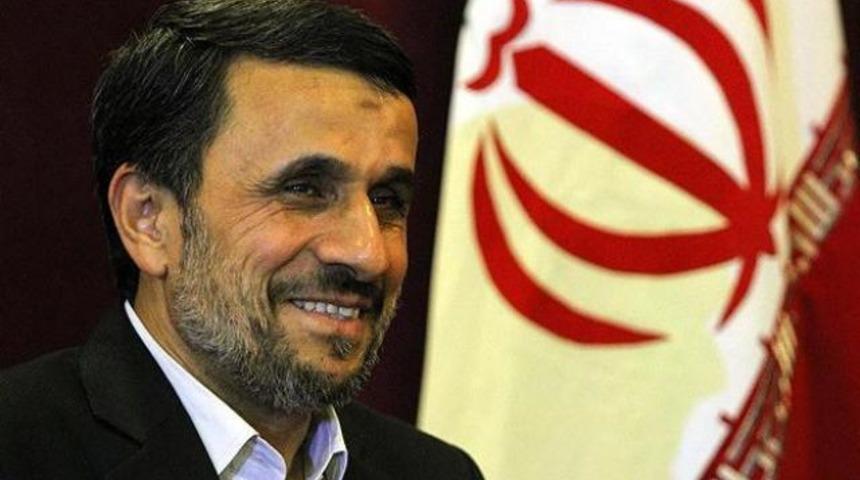 Ahmedinejad &uuml;niversitedeki g&ouml;revine d&ouml;nd&uuml;