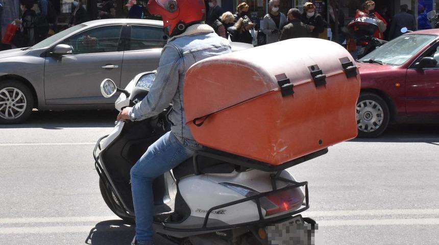 İzmir'de fırtına alarmı! Valilik yeni yasakları duyurdu