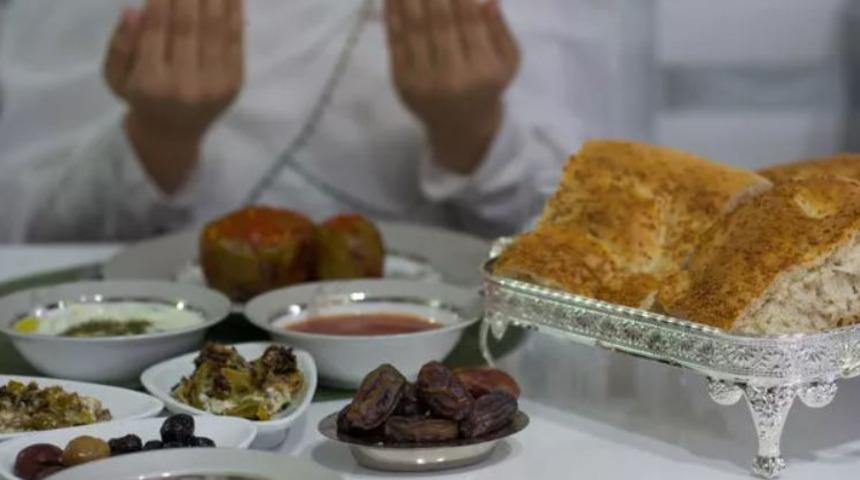 ANKARA iftar açıldı mı? 2 Nisan 2022 İmsakiye ile Ankara iftar saati kaç? Ankara'da ezan okundu mu?