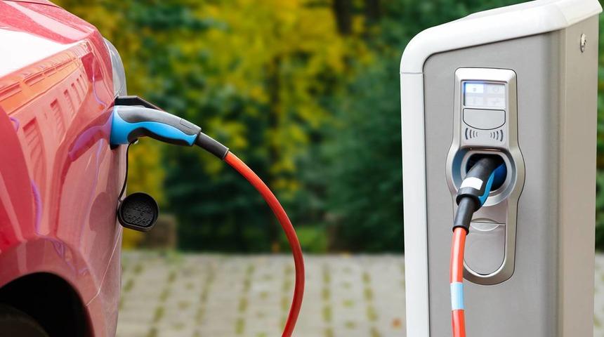 Resmi Gazete'de yayımlandı: Elektrikli araçlar için kritik karar! 