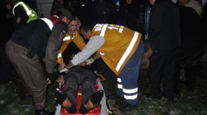 Yakıt tankeri ile otobüs çarpıştı: 1 ölü, 4 yaralı