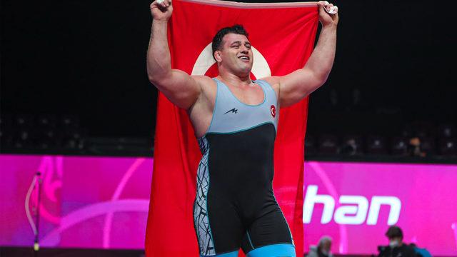 Rıza Kayaalp, 11. kez Avrupa şampiyonu oldu