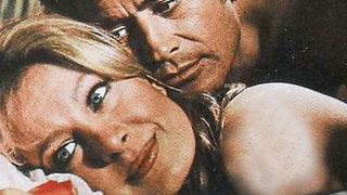 Emel Sayın sinemaya neden küstüğünü anlattı! Emel Sayın çıplak. Cüneyt Arkın ile yatakta