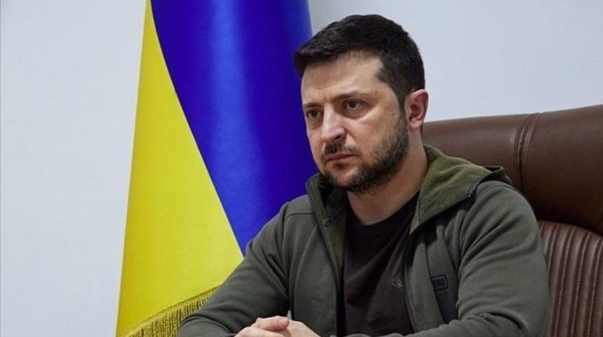 Zelenskiy'den flaş açıklamalar: 'Boş umutlara kapılmamalıyız'
