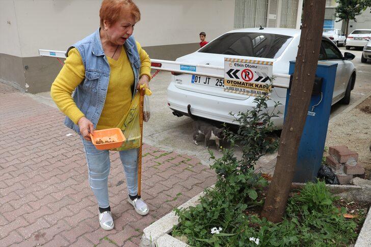Emekli maaşıyla 20 yıldır sahipsiz hayvanları besliyor G4