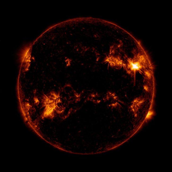 Görenler hayrete düştü! NASA, Güneş’teki patlamaların yayılma anını görüntüledi