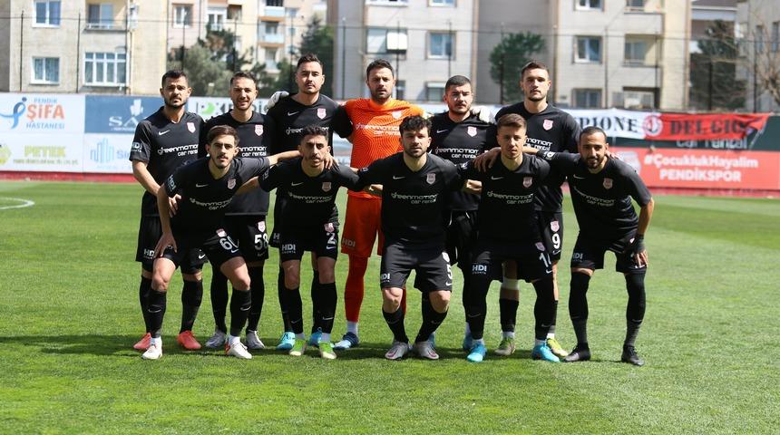 1. Lig'e yükselen ilk takım belli oldu! 16 puan farkla...