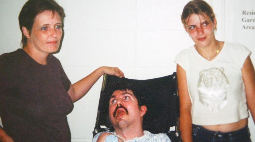 19. yaşının sonunda komaya girip 19 yıl sonra uyanan adam 19 yıl daha yaşayıp öldü