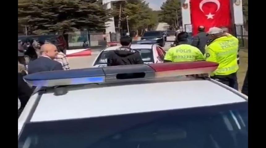 Selin Ciğerci sevgilisi Gökhan Çıra'yı Mamak’ta askeri kışladan konvoyla çıkarmıştı! MSB harekete geçti