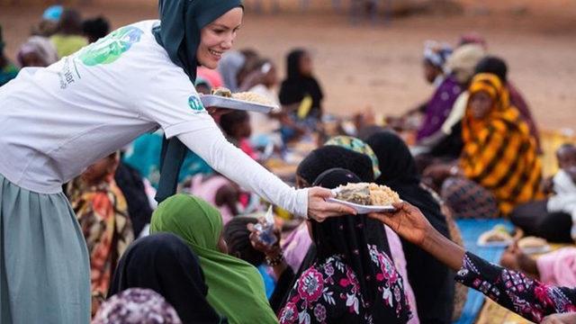 Gamze Özçelik Ramazan'da da ihtiyaç sahiplerinin yanında! Yine yollarda olacağız