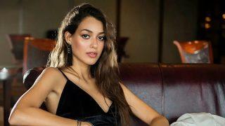 Dilan Çiçek Deniz sette kaza geçirdi! Ünlü oyuncudan kötü haber! Kafasına dikiş atıldı