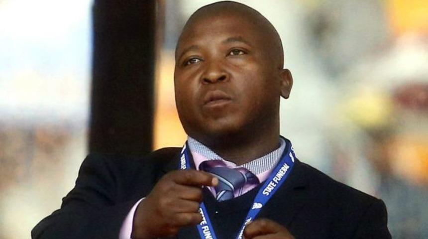 Mandela töreninde 'sahte çevirmen' skandalı