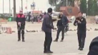 İzmir Valiliği önünde hareketlilik! Havaya ateş ettikten sonra intihara kalkıştı