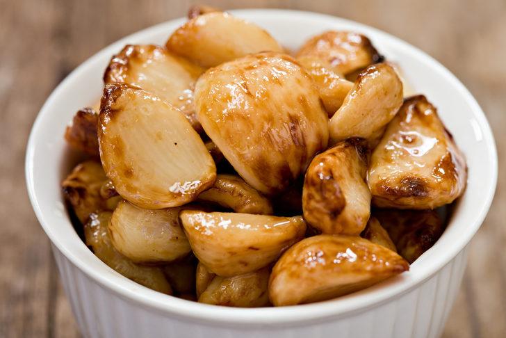 Pişirildiğinde vitamini ölüyor! Mutlaka çiğ yemeniz gereken 10 besin