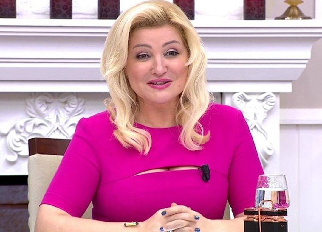 Zahide Yetiş'i g&ouml;ren şaşkına d&ouml;nd&uuml;! "Song&uuml;l Karlı mı o?"