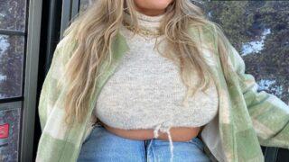 Beden pozitifliği savunucusu olan Taya Christian, spor kıyafetleriyle takipçilerini selamladı! “Sporun bedeni yok”