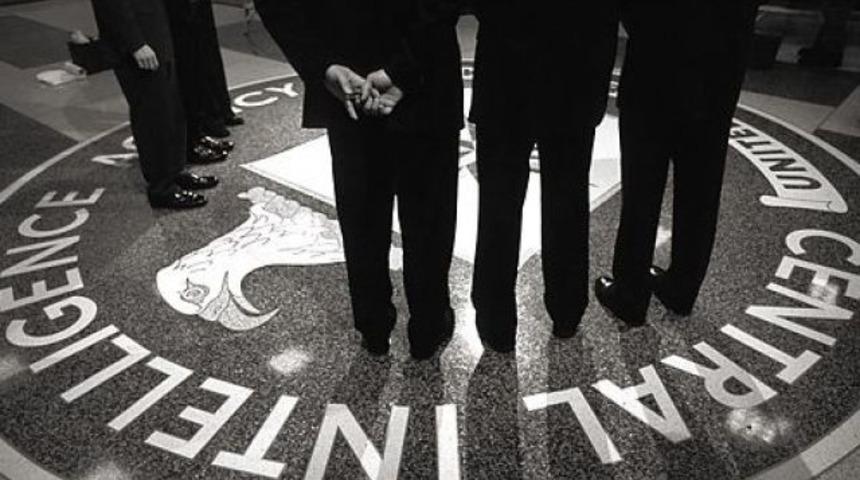 AP bombayı patlattı, meğer Levinson CIA'e çalışıyormuş