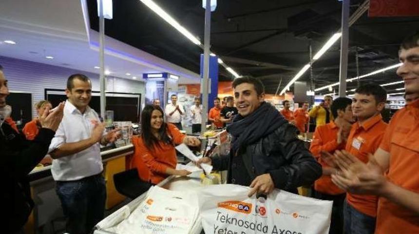 PlayStation 4 Türkiye’de satışta