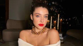 Hande Erçel'in kardeşi Gamze Erçel kombiniyle dalga konusu oldu: 'Çok komik görünüyorsun'