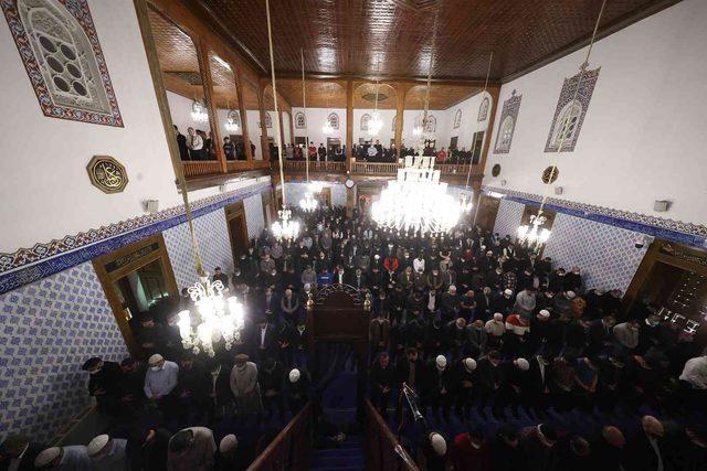 Diyanet İşleri Başkanı Erbaş, Hacı Bayram-ı Veli Camii’nde teravih namazı kıldırdı