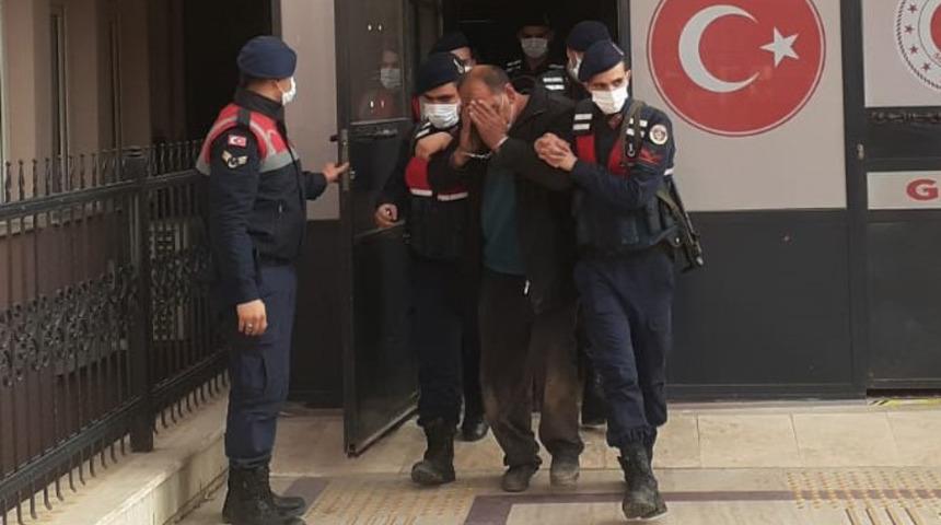 Boşanmak isteyen eşini pompalı t&uuml;fekle vurarak &ouml;ld&uuml;rd&uuml;