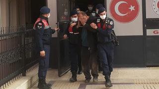 Boşanmak isteyen eşini pompalı tüfekle vurarak öldürdü