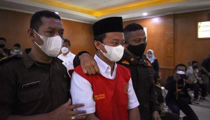 13 öğrencisine tecavüz eden Endonezyalı okul müdürünün cezası kesinleşti
