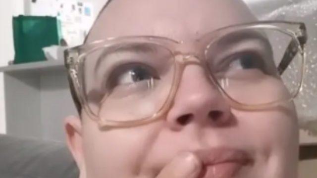 Hamile olduğunu bilimiyordu! Güzellik salonunda genital bölgesindeki istenmeyen tüyleri aldırırken fark etti