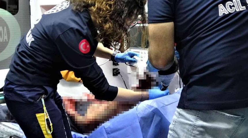 Akılalmaz olay! Eski eşine ve onun kocasına maket bıçağıyla dehşeti yaşattı