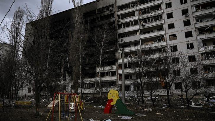 Rus Güçleri Ukrayna Kentlerini Bombalamayı Sürdürüyor