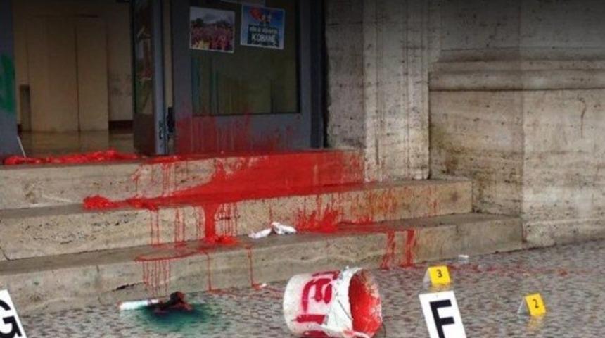 Roma'da Türk temsilciliğine çirkin saldırı