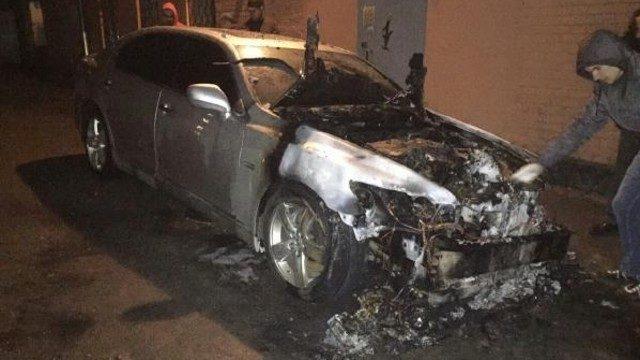 Ukrayna’da Türk konsolosluk aracı yakıldı