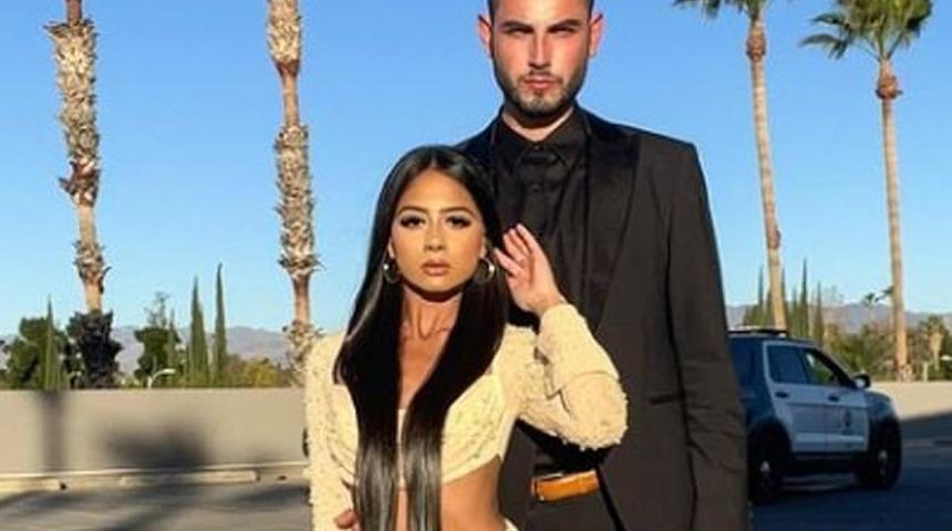 1.55 boyundaki genç anne neredeyse 56 cm'lik bebeğini doğururken kuyruk kemiğini kırdı!