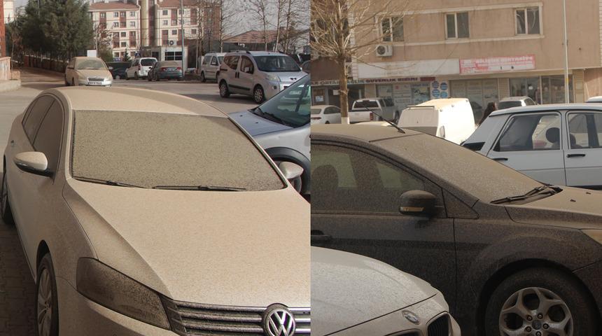 Araçlarını bu halde buldular! Herkes akın etti... Yetkililer uyarıyor