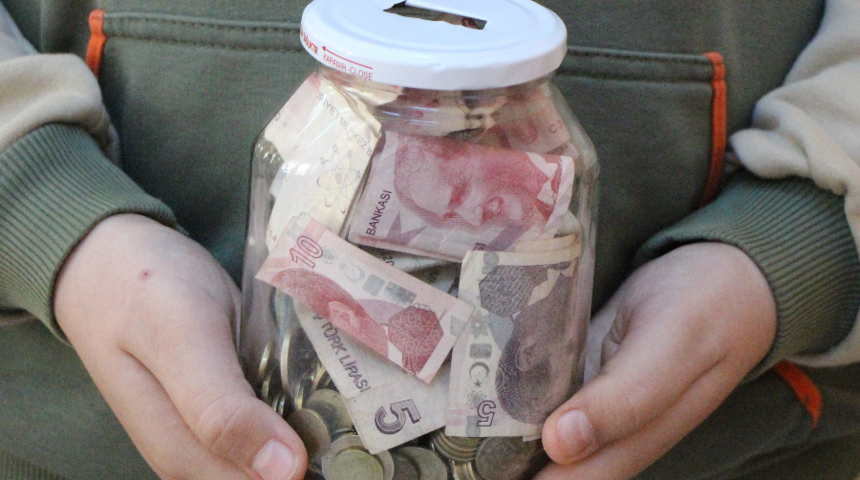 Amasyalı öğrencilerden takdir toplayan davranış! Bakkal bile şaşırdı: İlk defa karşılaşıyorum