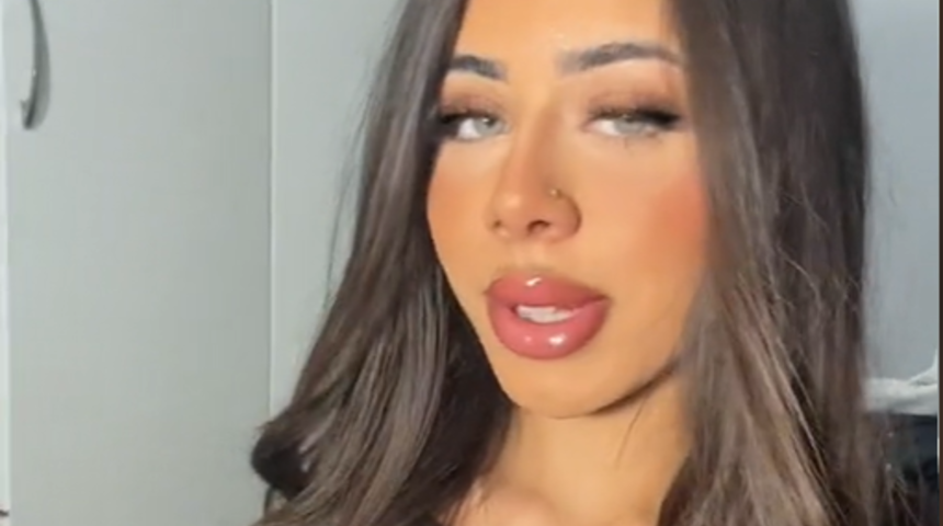 Gelirini açıkladı! Ayaklarıyla servet kazanan modelin günlük kazancı dudak uçuklattı