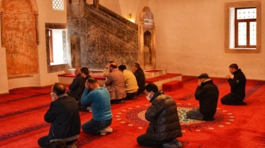 Cuma hutbesi 15 Nisan 2022! Cuma Hutbesi konusu nedir? Diyanet açıkladı!