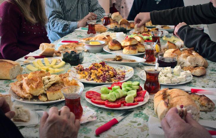 Ramazan’da sağlıklı kalmanın ipuçları... Sağlıklı sahur ve iftar menüsü