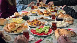Ramazan’da sağlıklı kalmanın ipuçları... Sağlıklı sahur ve iftar menüsü